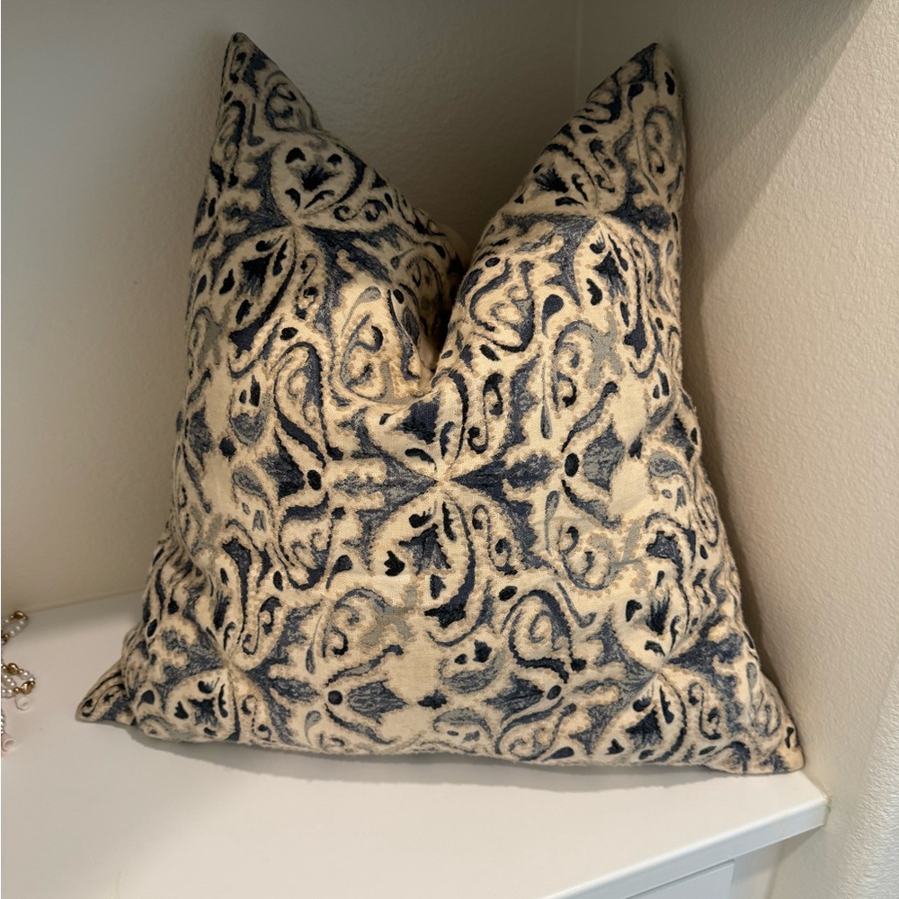 Pottery Barn Reilley Pillow Cover